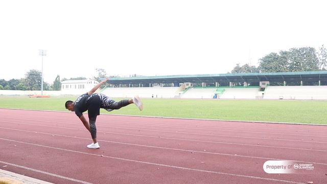 Pemanasan Sebelum Olahraga Lari Biar Ga Cidera Dengan Peregangan Dinamis (Dynamic Stretches) смотреть онлайн