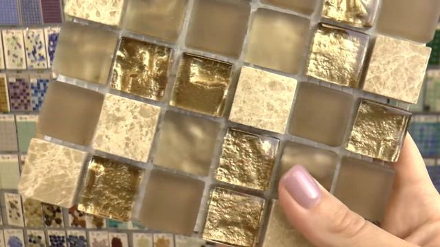Бежевая мозаика из стекла и мрамора смотреть онлайн