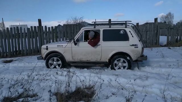 как едит нива по целине смотреть онлайн