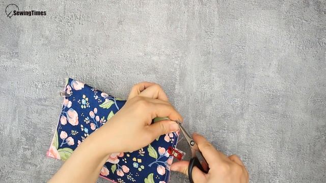 Easy way to make a cosmetic bag | Making Zipper Pouch Without Pattern [sewingtimes] смотреть онлайн