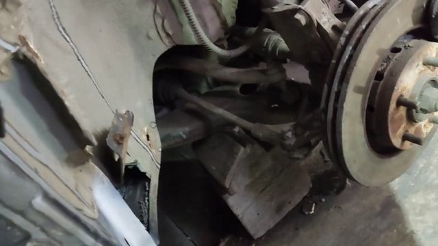 Замена порога и задней арки крыла, на Mitsubishi Outlander смотреть онлайн