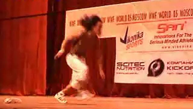 Про Мир WFF 2005 год. Москва. Мужской аэробный фитнес. смотреть онлайн