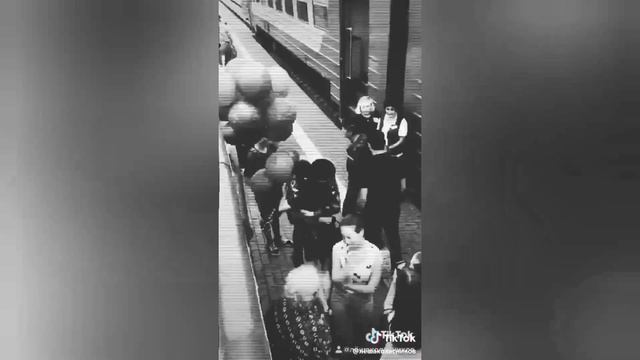 Девушки Дождались Своих Парней Из Армии♥✨/Милые Пары Tik Tok? смотреть онлайн