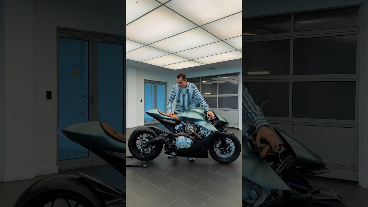 1-й мотоцикл ASTON MARTIN: двигатель V2, ТЕЛЕФОН вместо приборки! смотреть онлайн