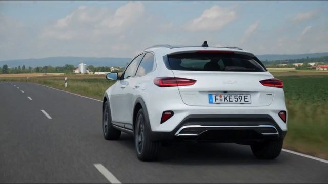 FIRST LOOK at 2023 Kia XCeed — Interior and Exterior смотреть онлайн