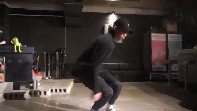 ck saxophone Dance monkeyㅡsax ber. смотреть онлайн