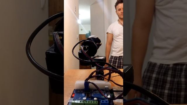 OpenCV withv python. Face detection and tracking смотреть онлайн