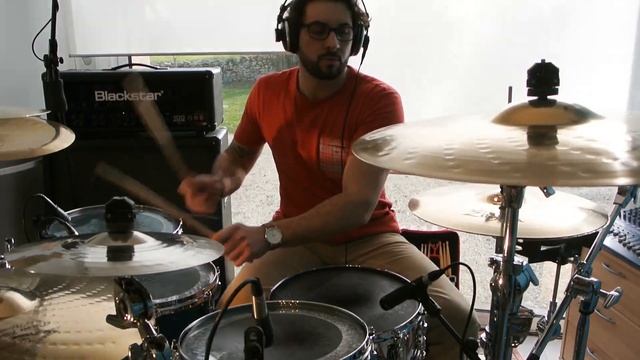 Kavinsky's Roadgame revisited by Xavbarker смотреть онлайн