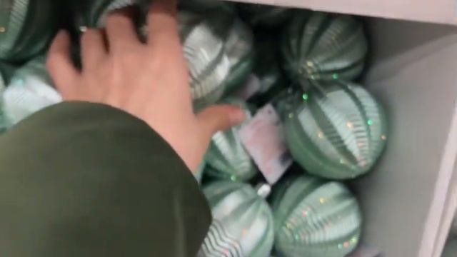 Готовимся к Новому году | Новогодний ассортимент в Самбери в Хабаровске | Ёлки и украшения, сувенир смотреть онлайн