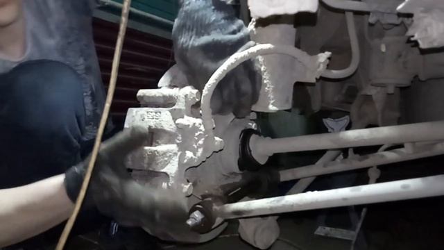 Как на ниссан X-TRAIL 30 4-WD заменить задние подшипники. смотреть онлайн