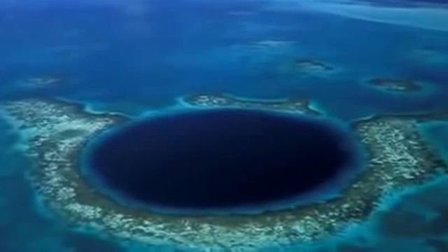 Большая Голубая Дыра, лучшее место для дайвинга(Great Blue Hole, the best place for diving) смотреть онлайн