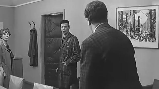 Что Вы себе позволяете смотреть онлайн