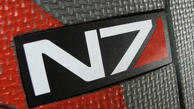 Mass effect armor and weapon the M8 templets.wmv смотреть онлайн
