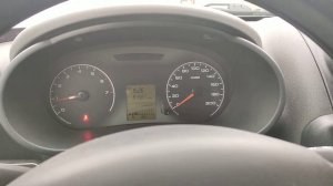 при нажатии на педаль тормоза включаются габариты