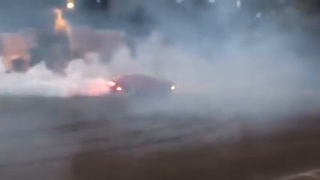 Dodge Challenger 392 SRT Burnout/Drift Test смотреть онлайн