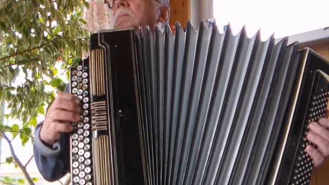 Дворовая 70-х, Колокола _на баяне смотреть онлайн