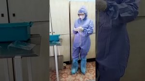 Надевание и безопасное снятие СИЗов и защитного костюма