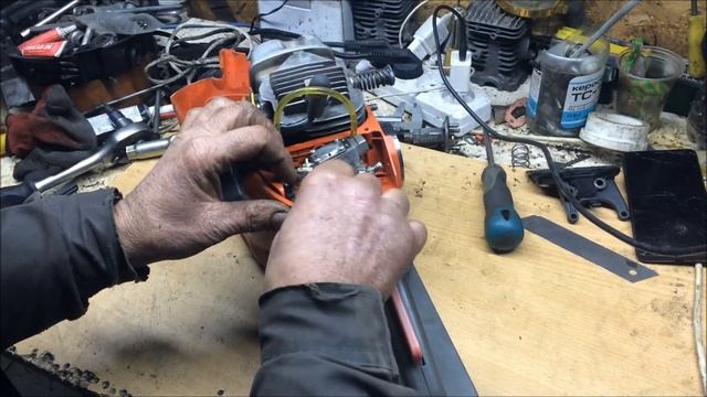 Олео-Мак 941бензопила со стальным...пальцем коленвала!!!