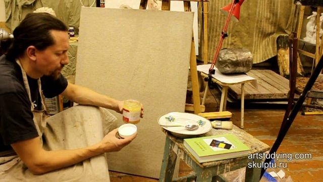 Как натянуть холст на подрамник и загрунтовать его - Обучение живописи. Масло. Введение, 1 серия смотреть онлайн