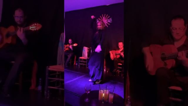 Flamenco Dance @ Kelipé?Málaga Centro Historico - Thurs20190905@22:13 смотреть онлайн
