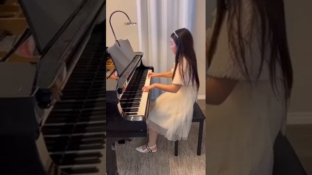 Kabalevsky , Toccatina Op.27 No.12 , J.S. Bach , MARCH BWV 124 , Beethoven ,Sonatina in F Major смотреть онлайн