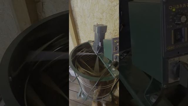 Мёдогонка с редуктором мотором, своими руками . смотреть онлайн