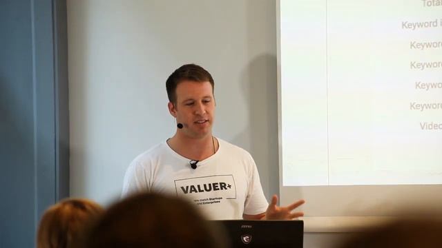 Teaser - Google Presentation for Digital Marketing Deep Dive смотреть онлайн