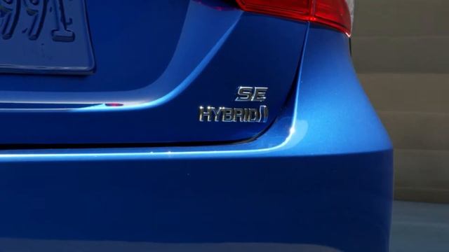 North Hollywood Toyota - 2019 Camry Hybrid