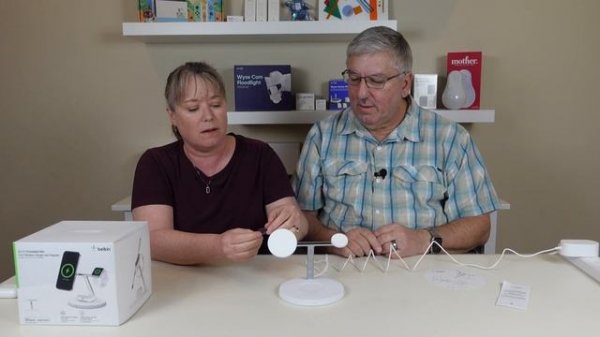 Belkin Boost Charge Pro 3 in 1 Wireless Charger with MagSafe Unboxing