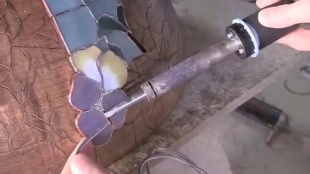 Demonstration: How to Make a Leaded-Glass Lampshade смотреть онлайн