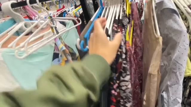 Такого в сэконде я еще не видела-ВСЁ по 29 рублей? черная пятница в Мегахенде Сочи смотреть онлайн