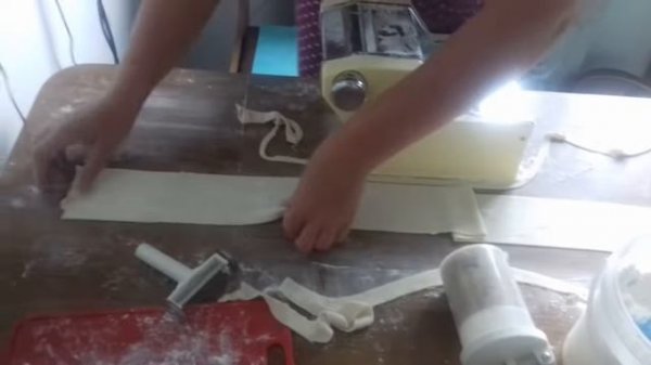 Пельменная машина для изготовления пельменей