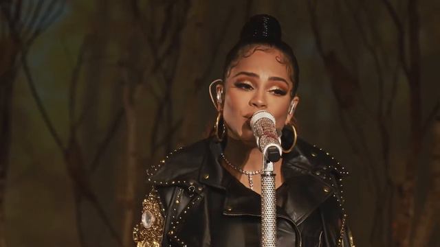 Natti Natasha - Sin Pijama [Live]