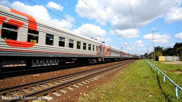 Электровоз ЭП2К-157 (ТЧЭ-8) с пассажирским поездом №479А Санкт-Петербург - Сухум. смотреть онлайн