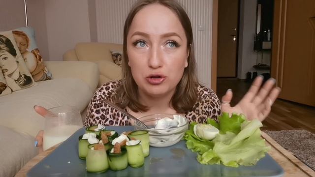 МУКБАНГ / ШОК / предметы ЛЕТАЮТ по КВАРТИРЕ / РОЛЛЫ ИЗ ОГУРЦА / ОВОЩИ