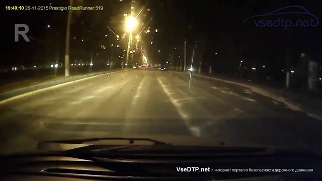 26.11.2015 Нижневартовск. Пьяный водитель выехал на встречку смотреть онлайн