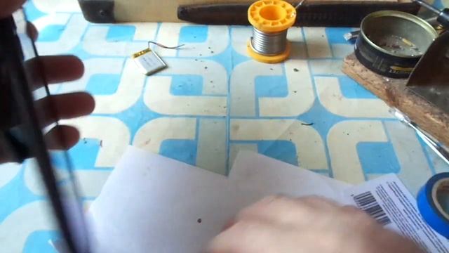 Замена аккумулятора на  большей ёмкостью  BL-5C  1050 Mah в Видеорегистраторе DIGMA 303 Miror