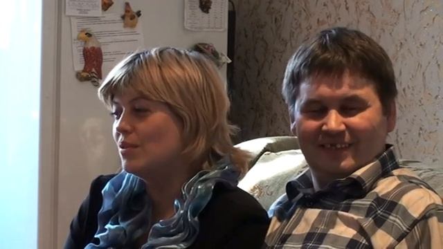 201104232159 ПЕСНЯ О МИРЕ ДРУЖБЕ ЛЮБВИ.mpg смотреть онлайн