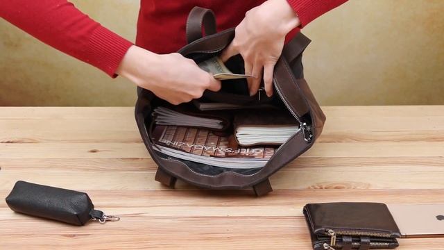 Обзор кожаной женской сумки SHVIGEL 16349 смотреть онлайн