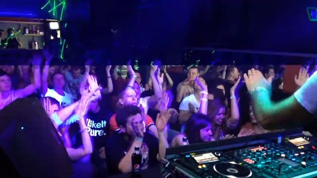 Manuel Le Saux at Pure Trance party (Minsk) смотреть онлайн
