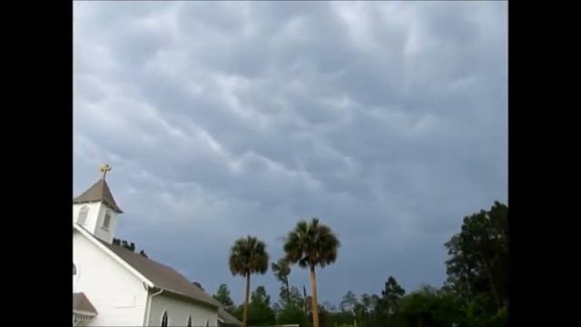 Mammatus Clouds: St. Mary's Catholic Church смотреть онлайн