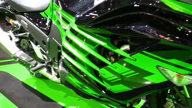 2023 Kawasaki ZZR 1400: A Review of the Fastest and Most Powerful Motorcycle in the World смотреть онлайн