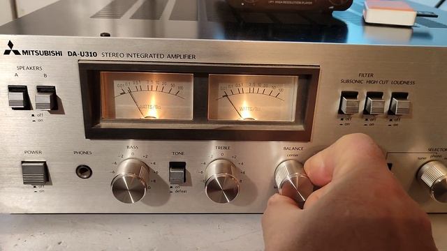 Усилитель Mitsubishi DA-U310 смотреть онлайн