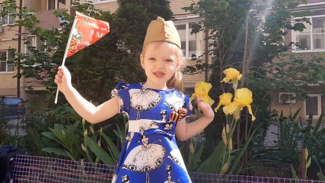 Автор Татьяна Шапиро - День Победы #ГолосПамяти ,#ЧитаемСтихиОвойне# смотреть онлайн