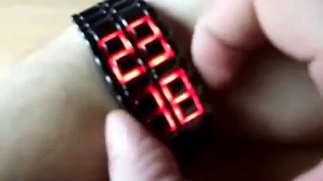 548 LED часы «Iron Samurai» красные диоды смотреть онлайн