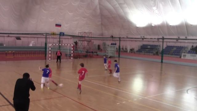 ДЮСШ-5 04-05 (Ивановская область) - Ровесник Яр. 04-05 (Ярославль) 1 тайм смотреть онлайн