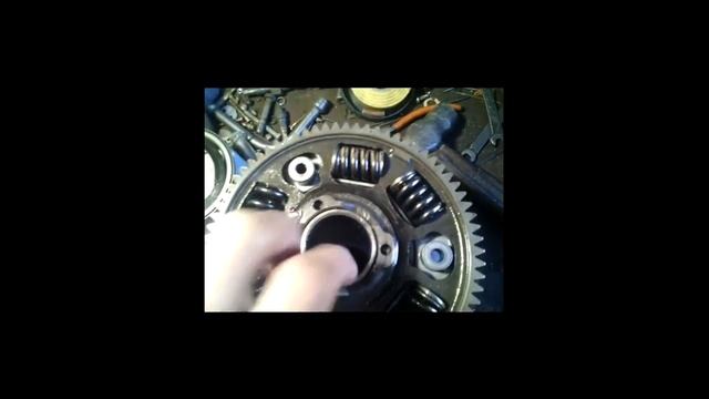 Разборка корзины сцепления CBR 929. Косяки "мастеров", или за что плачено? Еле здерживаю злобу... смотреть онлайн