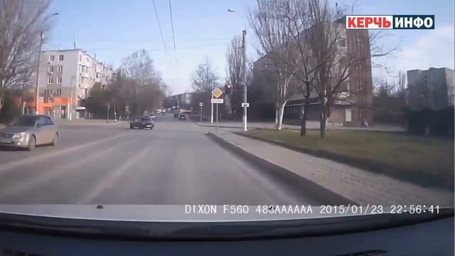 ⚡ДТП возле Горьковского моста попало на камеру регистратора смотреть онлайн