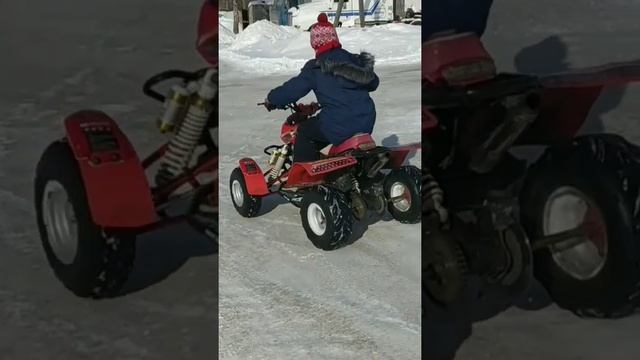 ДРИФТ НА КВАДРОЦИКЛЕ смотреть онлайн
