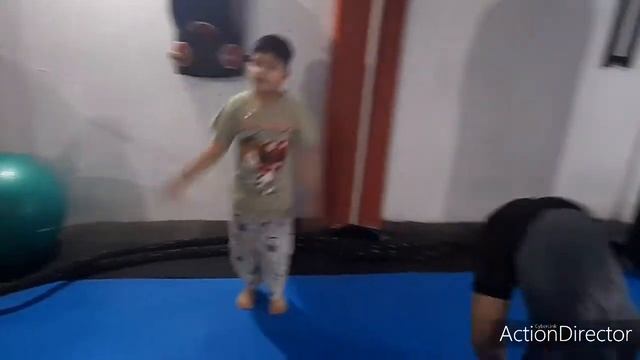 Darjeeling District Boxing Association COACH :- mahendra Thapa смотреть онлайн
